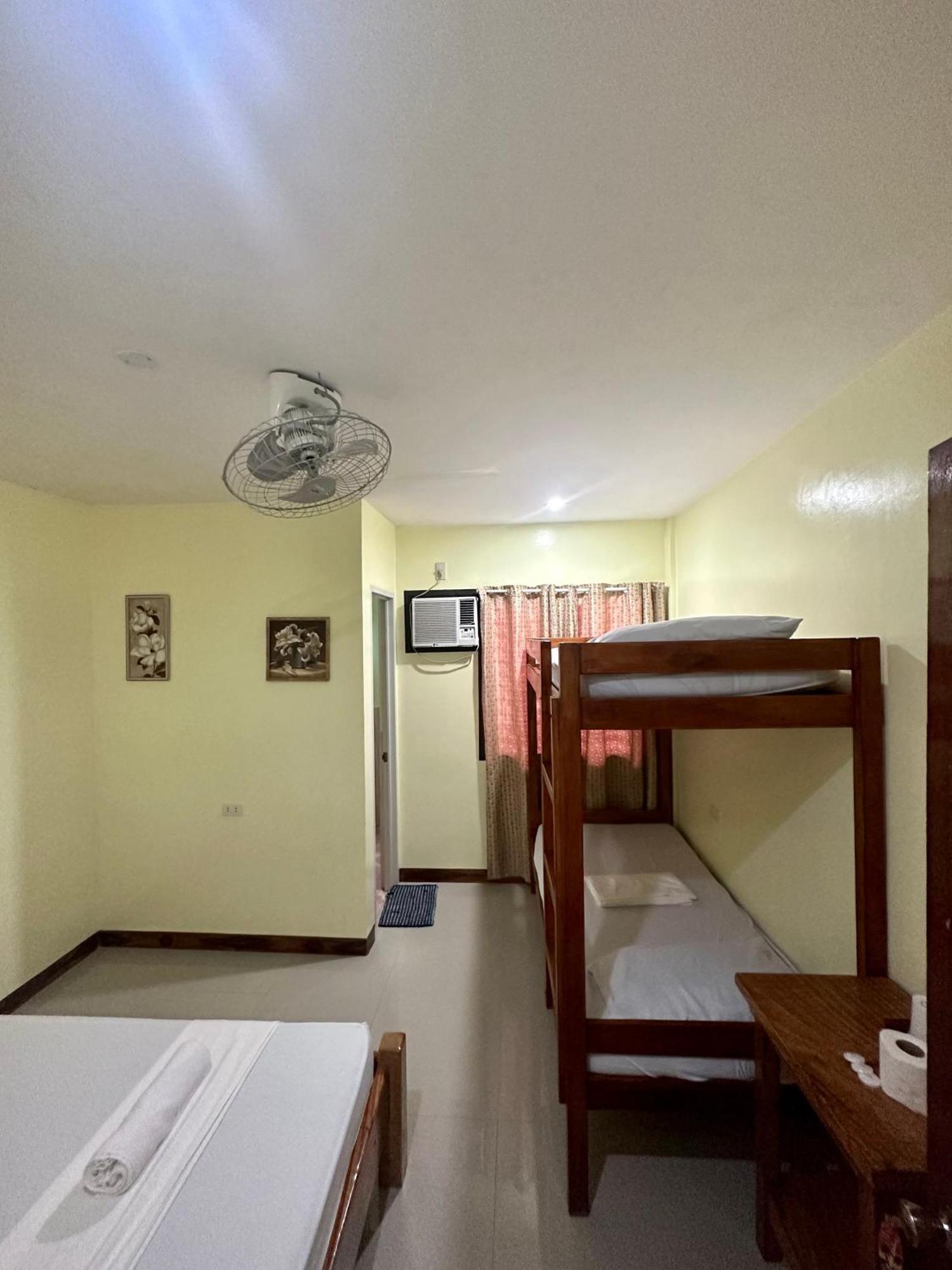 Edgar'S Guest House Moalboal Ngoại thất bức ảnh